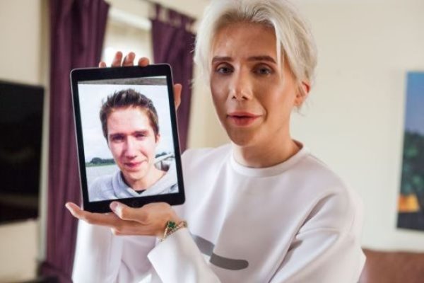 Он сделал 15 пластических операций, чтобы быть похожим на корейскую поп-звезду (фото)